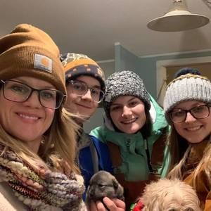 Meet your Posher, Carmen